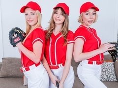 Blondine, Hundestellung, Gruppe, Handjob, Orgie, Schulmädchen, Sport, Jungendliche (18+)