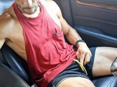 Voiture, Rondelette, Collège université, Tir de sperme, Gym, Bite énorme, Masturbation, Public