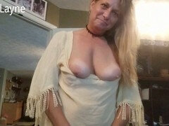 Grosser schwanz, Geschnappt, Betrug, Sperma im mund, Hausfrau, Masturbation, Mutti, Schlucken