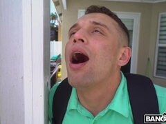 Анальный секс, Дилдо, Милф, Мамочка, Бассейн, Киски, Бритые, Подглядывание