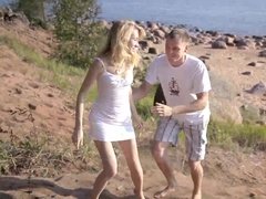 Enthousiasteling, Kont, Strand, Hardcore, Natuurlijke tieten, Klein, Kut duiken, Tiener