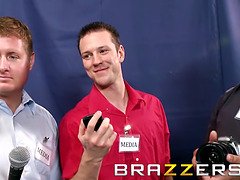 デカパイ, エロ熟女, 淫乱熟女, 母, オーガズム, オージー, 叫ぶ, 三人