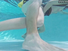 18 jaar, Kont, Grote kont, Pijpbeurt, Hardcore, Gigantische lul, Kut duiken, Tiener