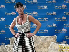 Schlafzimmer, Tochter, Dildo, Reif, Mutti, Rasiert, Vibrator, Nass