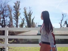 18 ans, Américain, Brunette brune, Tir de sperme, Famille, Poilue, Embrassement, Rugueux