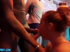 Nana, Blonde, Sucer une bite, Brunette brune, Tir de sperme, Groupe, Hard, Fête