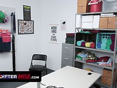 美人, デカ尻, デカパイ, ブロンド, 巨乳な, 手コキする, 淫乱熟女, ストリップ