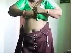 デカ尻, 露出狂, お婆さん, インド人, 下着, 熟年, 乳首, ウェブカメラ