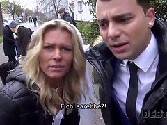 La sposa ceca Claudia Macc scopata davanti al suo sposo sconvolto
