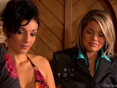 Фетиш, Две девушки, Секс без цензуры, Милф, Писсинг, Киски, Чулки, Втроем