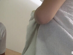 Asiatisch, Grosse titten, Hundestellung, Behaart, Hardcore, Japanische massage, Lecken, Titten