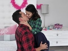 Азиатки, Минет, Семяизвержение, Собачьи, Натуральные сиськи, Киски, Молоденькие, Сиськи