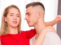 In den arsch, Arsch, Blondine, Blasen, Hundestellung, Küssen, Russisch, Jungendliche (18+)