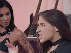 Extravagant tootsies Abella Danger and Joanna Angel caress cunts
