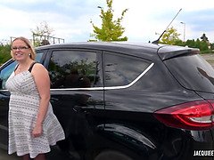 Blasen, Dildo, Französisch, Lingerie, Mutti, Öffentlich, Strümpfe, Strapon