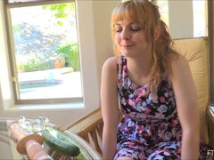 Massage, Masturbation, Orgasmus, Öffentlich, Solo, Weibliche ejakulation, Unter dem rock