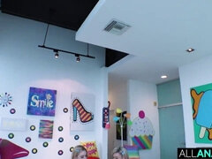 Anaal, Grote lul, Pijpbeurt, Sperma, Hd, Tiener, Trio, Tieten likken