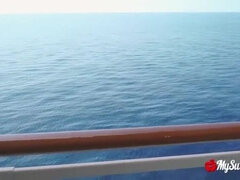 Любители, Парочка, Толстые, Подружка, Огромные размеры, На публике, Высокие, Сиськи