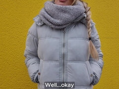 Arsch, Blondine, Blasen, Kehlenfick, Hundestellung, Pov, Öffentlich, Realität
