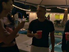 パーティ, プール