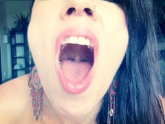 Braunhaarige, Pummelig, Dildo, Hd, Masturbation, Nippel, Solo