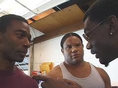 Анальный секс, Большие сиськи, Минет, Семяизвержение, Двойное проникновение, Группа, Межрасовый секс, Рабыни