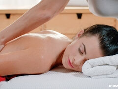 Culo grande, Tetas grandes, Lamidas, Lencería, Masturbación, Coño, Afeitado, Tetas