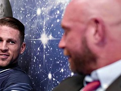 Anal, Sucer une bite, Homosexuelle, Branlette thaïlandaise, Hard, Muscle, Public, Tatouage