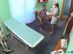 素人, お尻, フェラチオ, 医者, 指いじり, オマンコ, ユニフォーム, のぞき