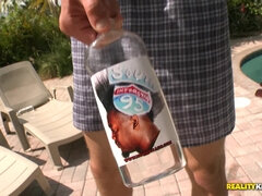 Culo, Lamer culo, Culo grande, Bikini, Gordita, Latina, Piscina, Puta