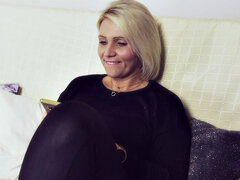 デカ尻, フェラチオ, なめる, 下着, 熟年, 公共, オマンコ, ストッキング