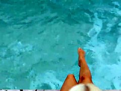 デカパイ, ブロンド, ヨーロピアン, なめる, アウトドア, 馬乗り, 剃毛, ティーン