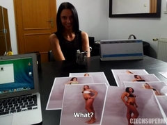Cul, Gros seins, Sucer une bite, Brunette brune, En levrette, Branlette thaïlandaise, Pov, Rasée