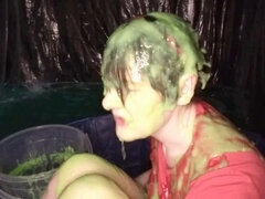 Wet and messy, sploshing, green gunge