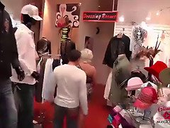 In den arsch, Grosser schwanz, Grosse titten, Blondine, Vollbusig, Geile alte tussi, Milf, Titten