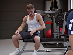 Анальный секс, Язык в попке, Семяизвержение, Геи, Спортзал, Мускулы, Тату