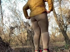 Hd, Selbstgemacht, Milf, Mutti, Im freien, Pissen, Öffentlich, Stiefmutter