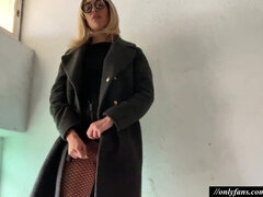 Schwarz, Blondine, Besamung, Masturbation, Mutti, Orgasmus, Öffentlich, Jungendliche (18+)