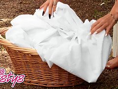 Stellung 69, Braunhaarige, Gesichtssitzen, Hd, Küssen, Lesbisch, Lecken, Titten