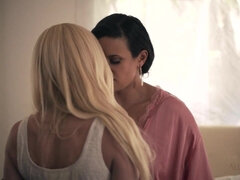 Grosse titten, Blondine, Braunhaarige, Vollbusig, Erotisch, Gesichtssitzen, Milf, Titten