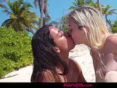 Girl-on-girl, sandy-beach-fuck, licking-pussy