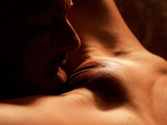 Gros cul, Grosse bite, Gros seins, Sucer une bite, Brunette brune, En levrette, Mère que j'aimerais baiser