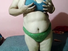 言葉責め, 指いじり, Hd, インド人, マッサージ, 乳首, ふっくら乳首, 締まりの良い