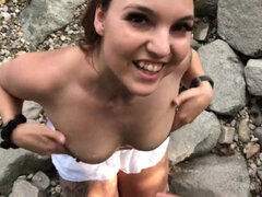 Grosse titten, Blasen, Schwanz, Hardcore, Lecken, Reif, Öffentlich, Ablutschen