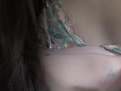 Amateur, Negro, Pies, Penetracion con dedos, Masturbacion con pies, Aceite, Fumando, Tetas