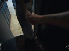 18, フェラチオ, 茶髪の, ハメ撮り, 公共, フェラする, ティーン