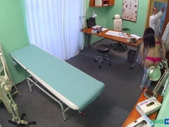 Amateur, Culo, Pareja, Penetracion con dedos, Enfermera, Oficina, Coño, Uniforme