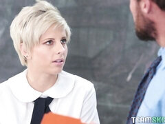 Kont, Pijpbeurt, Hondjeshouding, Pop, Schoolmeisje, Geschoren, Tiener, Tieten likken