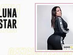 Jada Kai is ready to have her vulva banged by Johnny Castle