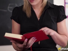 Cul à la bouche, Blonde, Gode, Fétiche, Masturbation, Culottes ou slips, Professeur, Sous la jupe